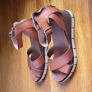 <<Size 13>>Platform MIA sandals LEATHER